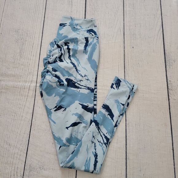 Gymshark Women’s Estimated Size S Printed Performance Leggings Blue - Picture 6 of 6